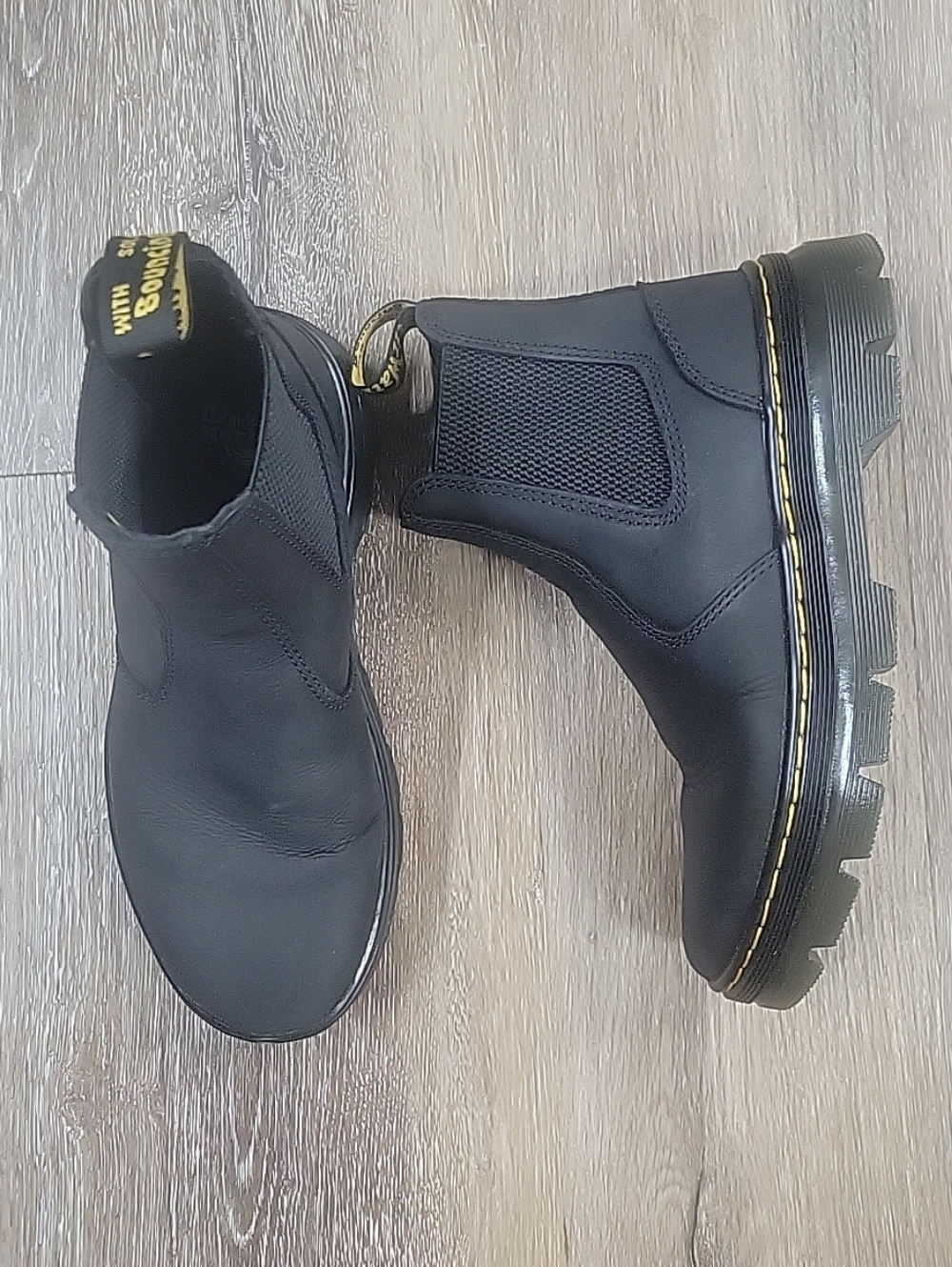 Dr Martens Embury Black Chelsea Boot Size Womens 7 Mens 6